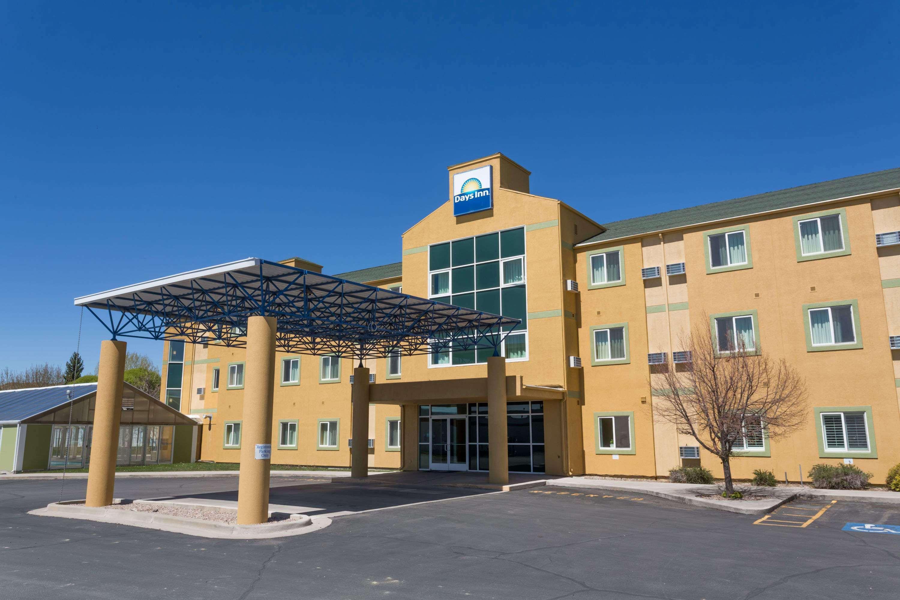 Days Inn By Wyndham Vernal Eksteriør bilde